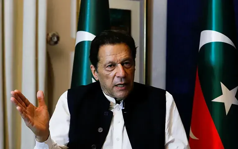 Government Unveils Report on Imran Khan’s Eye Treatment