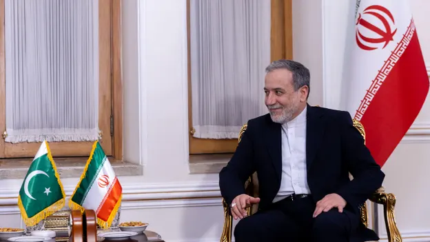 US Threats Hindering Progress on Deal, Says Iranian Foreign Minister